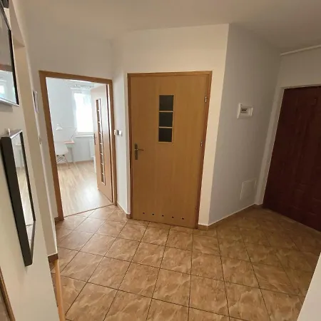 Easy Apartment *